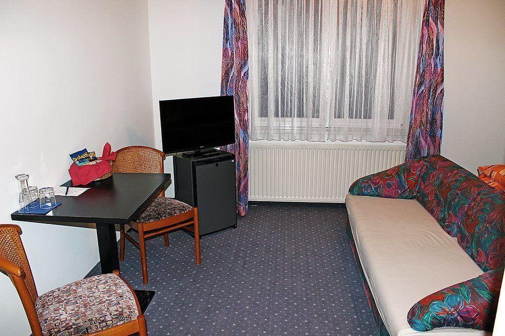 Erlaa Bed & Breakfast Wenen
